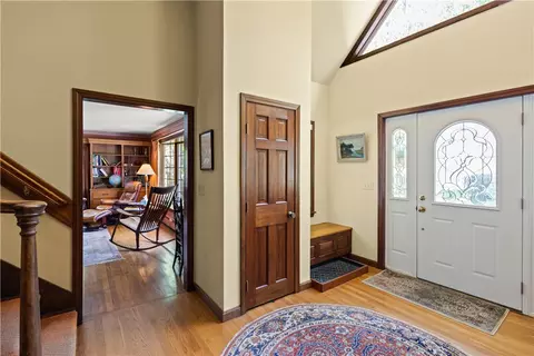 10 Bartlett Rd, Middletown, RI 02842 photo 11