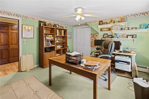 10 Bartlett Rd, Middletown, RI 02842 photo 35