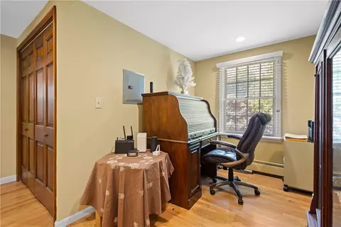 10 Bartlett Rd, Middletown, RI 02842 photo 33