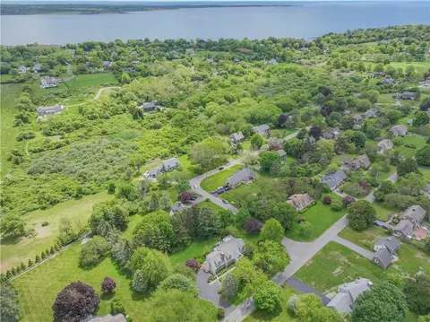 10 Bartlett Rd, Middletown, RI 02842 photo 48
