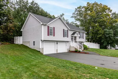 60 Fieldside Dr, Woonsocket, RI 02895 photo 29