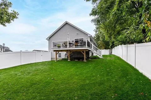 60 Fieldside Dr, Woonsocket, RI 02895 photo 26