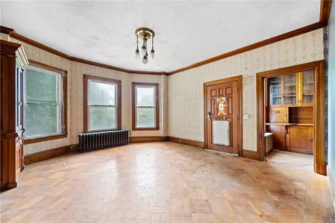 38 Oakley Rd, Woonsocket, RI 02895 photo 6