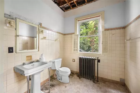 38 Oakley Rd, Woonsocket, RI 02895 photo 32
