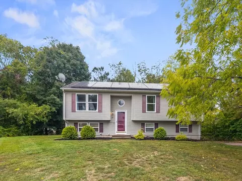 12 Ava St, Westerly, RI 02891
