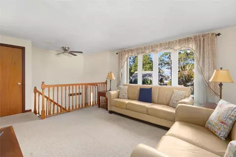 136 Sefton Ave, Warwick, RI 02889 photo 3