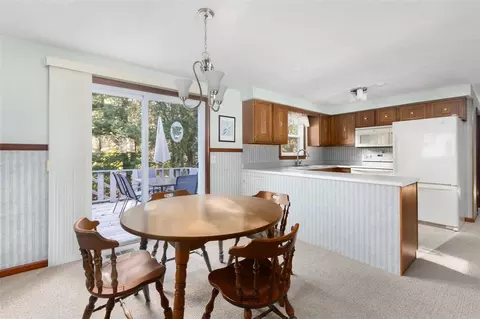 136 Sefton Ave, Warwick, RI 02889 photo 11