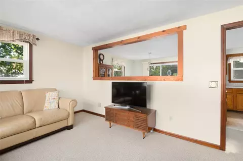 136 Sefton Ave, Warwick, RI 02889 photo 6