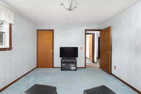 136 Sefton Ave, Warwick, RI 02889 photo 17