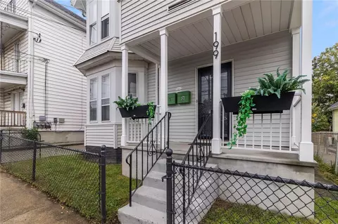199 Pawtucket Ave, Pawtucket, RI 02860