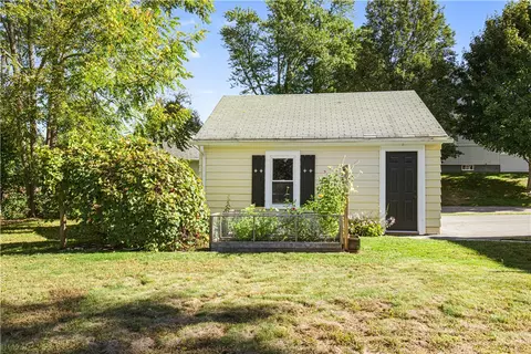 Exterior - 124 Meadow Rd, Woonsocket, RI 02895 photo 5 of 8