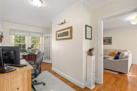 Entry Way - 124 Meadow Rd, Woonsocket, RI 02895 photo 5 of 8