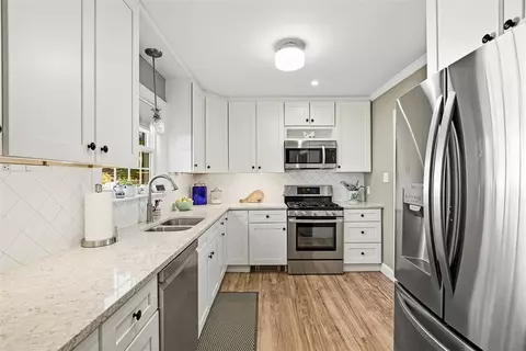 Kitchen - 124 Meadow Rd, Woonsocket, RI 02895 photo 6 of 6