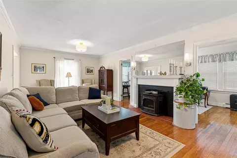 Living - 124 Meadow Rd, Woonsocket, RI 02895 photo 4 of 4