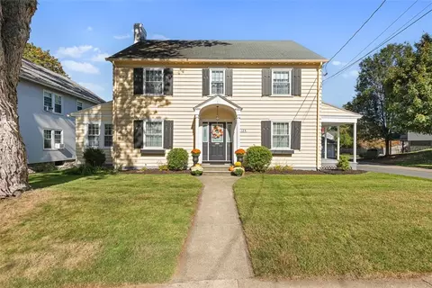 124 Meadow Rd, Woonsocket, RI 02895