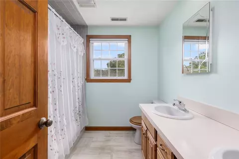 Bath - 19 Reddington St, Coventry, RI 02816 photo 2 of 2