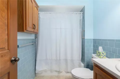 Bath - 19 Reddington St, Coventry, RI 02816 photo 1 of 2