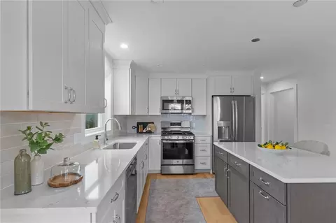 Kitchen - 38 Red Maple Ln, Warwick, RI 02886 photo 1 of 4