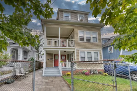 154 Gallatin St, Providence, RI 02907