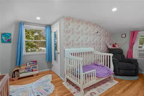95 Roosevelt St, Warwick, RI 02888 photo 23