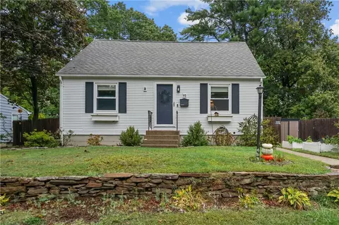 95 Roosevelt St, Warwick, RI 02888 photo 34