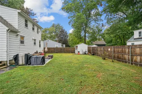 95 Roosevelt St, Warwick, RI 02888 photo 28