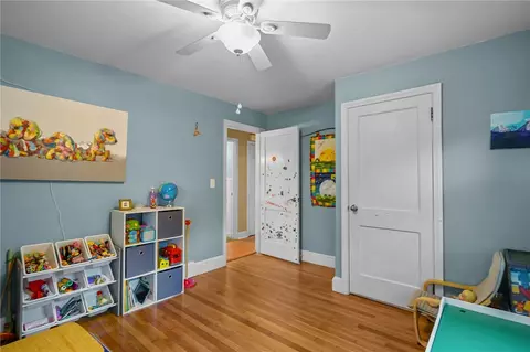 95 Roosevelt St, Warwick, RI 02888 photo 17