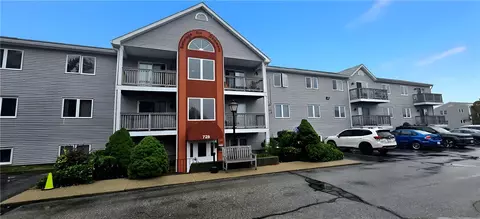 728 Beverage Hill Ave #24, Pawtucket, RI 02861