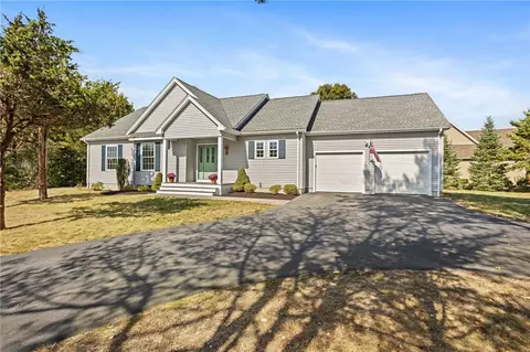 15 Josephine Dr, Charlestown, RI 02813