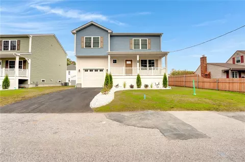 25 Orange St, Rumford, RI 02916