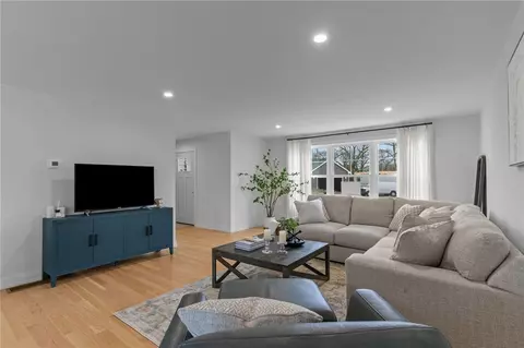 Living - 62 Red Maple Ln, Warwick, RI 02886 photo 2 of 3