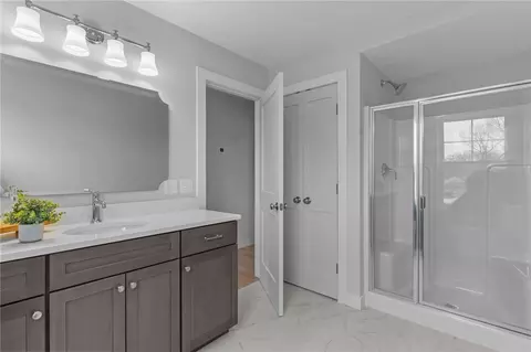 Bath - 62 Red Maple Ln, Warwick, RI 02886 photo 1 of 4