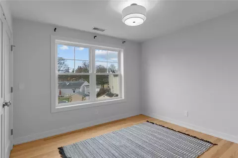 Bedroom - 62 Red Maple Ln, Warwick, RI 02886 photo 5 of 10