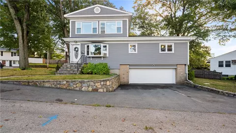 25 Mills Dr, Johnston, RI 02919