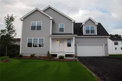 41 Recess Ln, Warwick, RI 02889