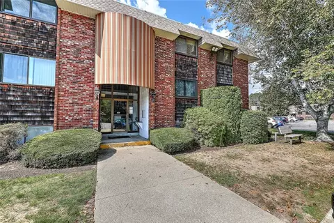 510 Child St #202C, Warren, RI 02885