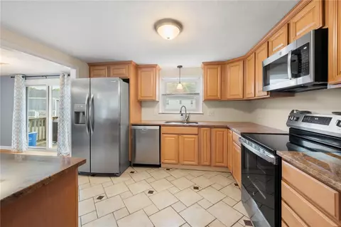 45 Judy Ter, West Warwick, RI 02893 photo 16