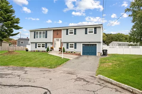 45 Judy Ter, West Warwick, RI 02893 photo 3
