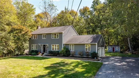 106 Winsor Ave, Johnston, RI 02919