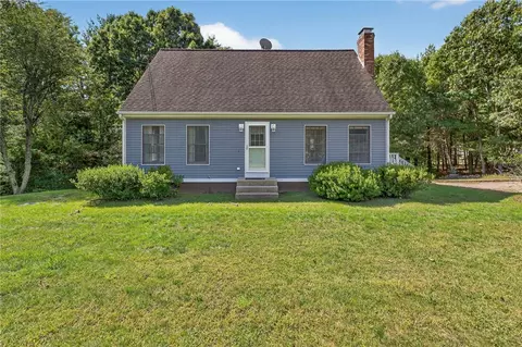 1 Gilman Rd, Hope Valley, RI 02832