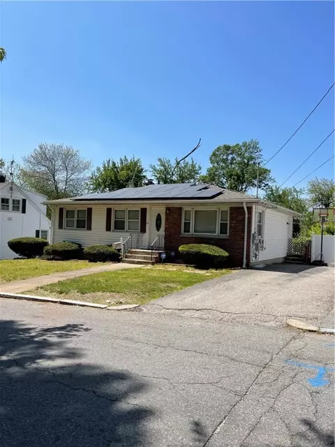 20 Ridgeway Ave, Providence, RI 02909