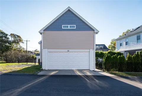 32 Orchard St, North Providence, RI 02911