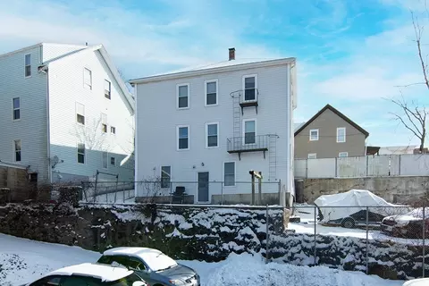 125 Elm St, Woonsocket, RI 02895 photo 15