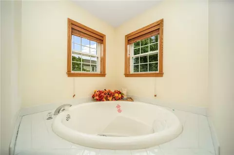 1441 Stafford Rd, Fall River, MA 02721 photo 17