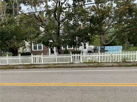 105 Read Ave, Coventry, RI 02816