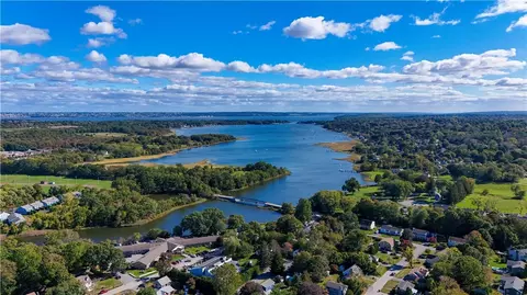 510 Child St #303B, Warren, RI 02885