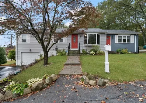 22 Forest Hill Dr, Johnston, RI 02919