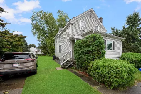 25 Read St, Riverside, RI 02915