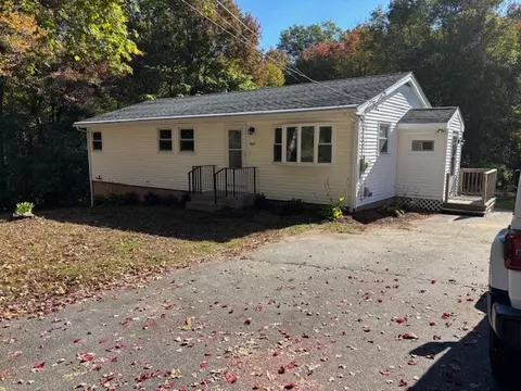 1885 Victory Hwy, Burrillville, RI 02830