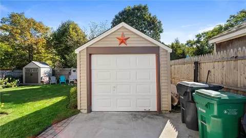 224 Palace Ave, Warwick, RI 02886 photo 29